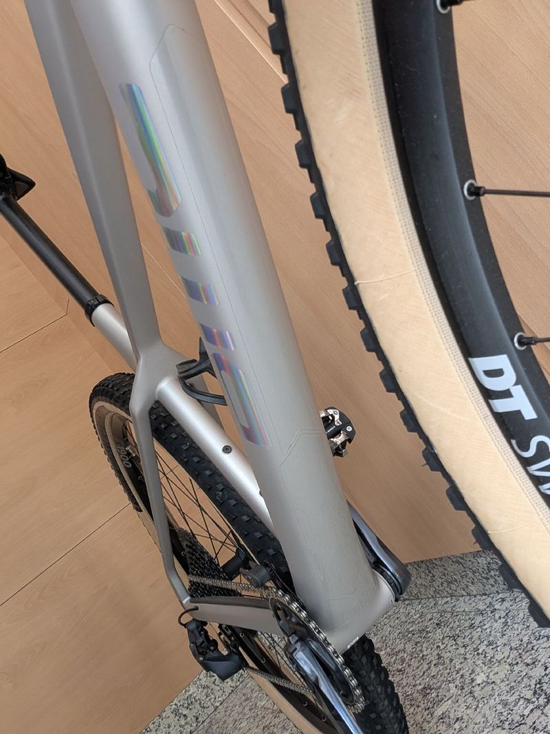 Używany BMC Twostroke 01 THREE 2023 2023 Mountainbike — zdjęcie 7 z 24