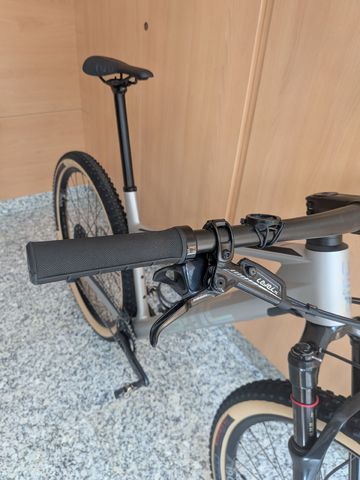 Używany BMC Twostroke 01 THREE 2023 2023 Mountainbike — zdjęcie 6 z 24