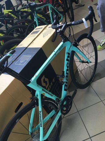 Used Bianchi Aria Ultegra 2019 2019 Road & Gravel, Blue — image 2 of 5