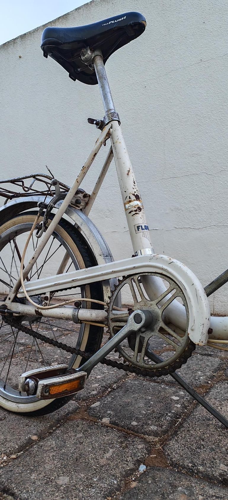 Used Bottecchia Graziella 1971 Urban, White — image 2 of 4