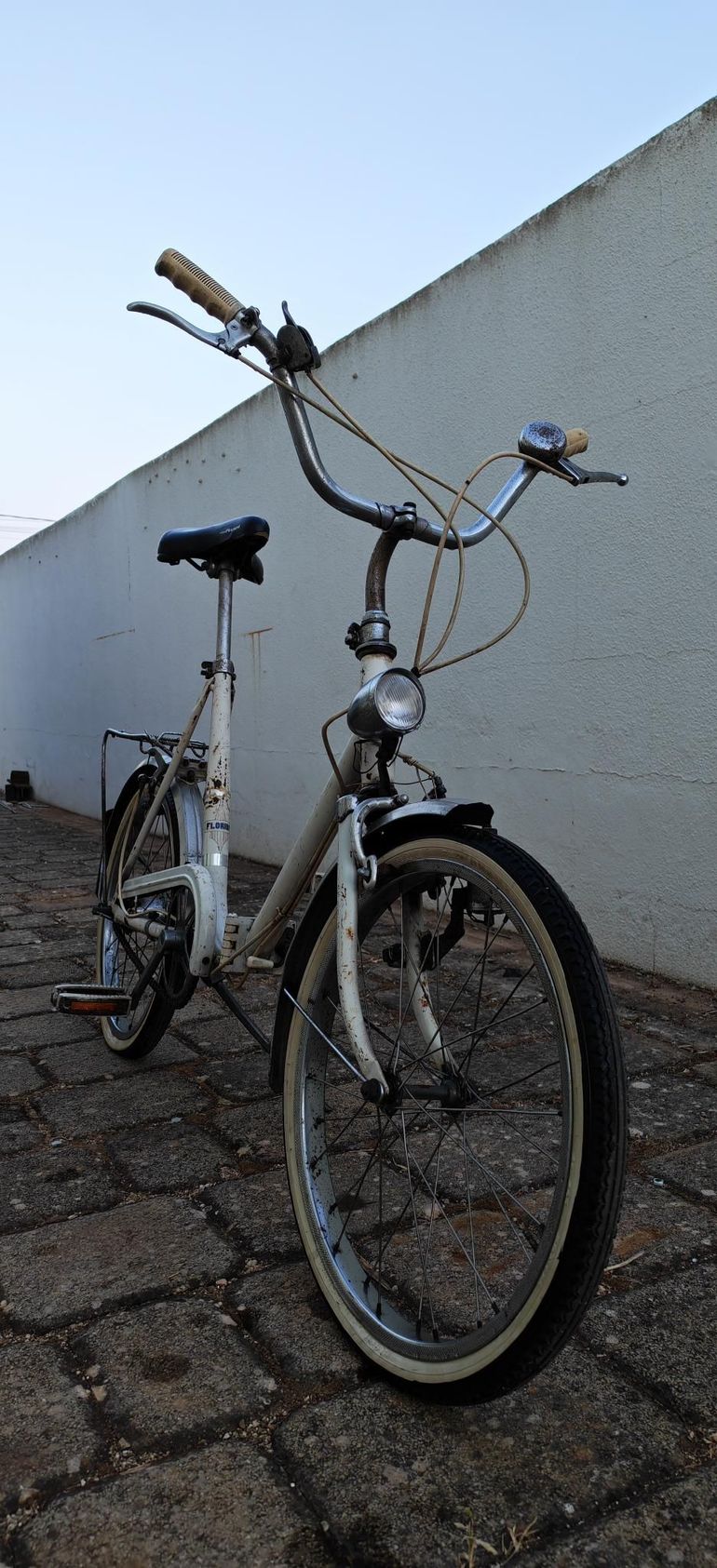 Used Bottecchia Graziella 1971 Urban, White — image 4 of 4