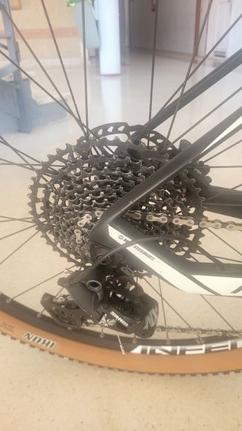 Used Megamo FACTORY 15 2021 2021 Mountainbike, Black, 29 — image 4 of 6