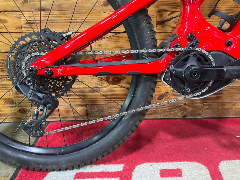 Used Specialized Turbo Levo Comp Alloy 2022 2022 Mountainbike, Red, 29, 27.5 — image 2 of 7