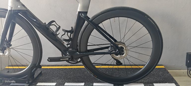 Used Cannondale SystemSix Carbon Ultegra 2023 2023 Road & Gravel, Black — image 4 of 7