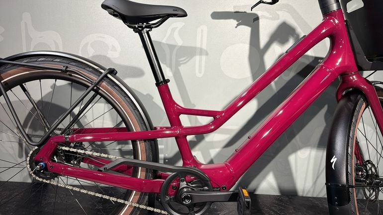 Used Specialized Turbo Como SL 4.0 2023 2023 Urban, Red — image 3 of 11