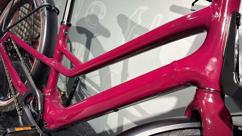 Used Specialized Turbo Como SL 4.0 2023 2023 Urban, Red — image 4 of 11