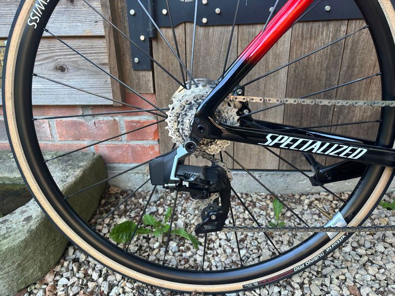 Used Specialized Tarmac SL7 Comp - Rival eTap AXS 2023 2023 Road & Gravel, Red — image 2 of 3