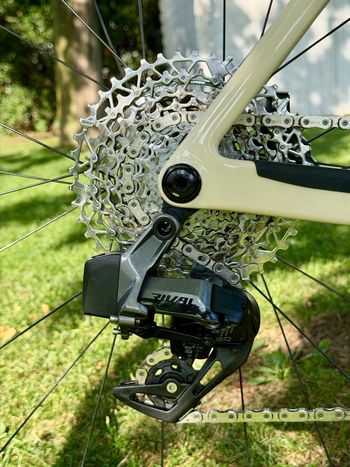 Używany Canyon Grail CF SL 7 AXS 2024 2024 Road & Gravel — zdjęcie 3 z 12