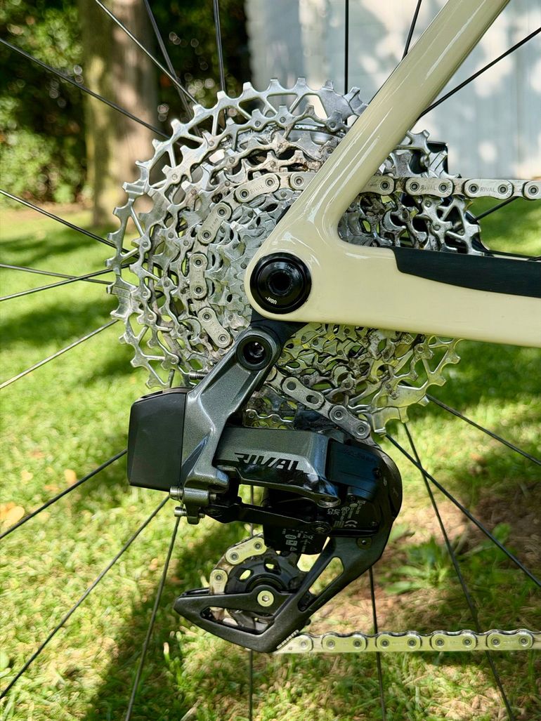 Używany Canyon Grail CF SL 7 AXS 2024 2024 Road & Gravel — zdjęcie 3 z 12