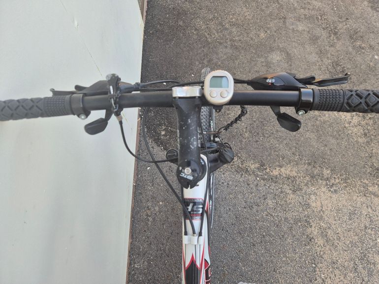 Gebrauchtes Bottecchia Custom Shimano Deore 2010 Mountainbike, Rot — Bild 4 von 8