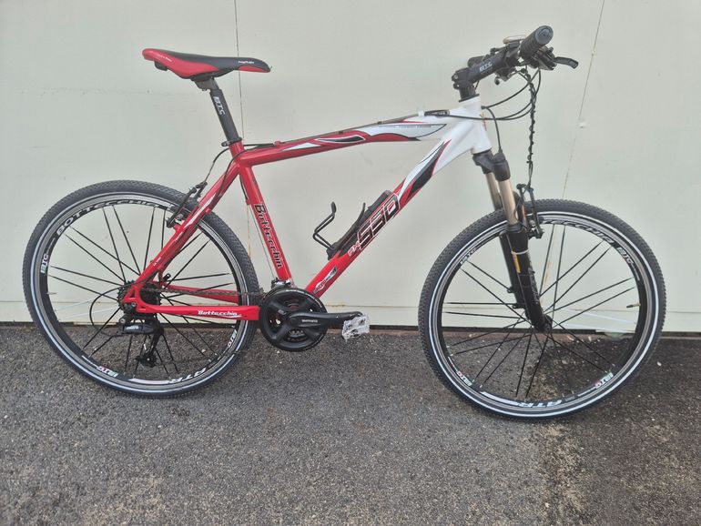 Gebrauchtes Bottecchia Custom Shimano Deore 2010 Mountainbike, Rot — Bild 1 von 8