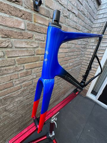 Used Cannondale SuperSix EVO Frameset 2024 Road & Gravel, Blue — image 11 of 16