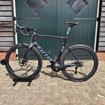 Použité Factor Ostro Vam Ultegra/Dura Ace DI2 12 Speed | Ceramicspeed | Black Inc 2023 2023 Road & Gravel — obrázek 14 z 24