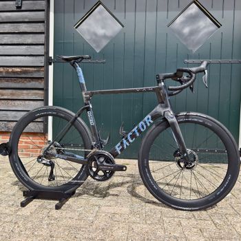 Použité Factor Ostro Vam Ultegra/Dura Ace DI2 12 Speed | Ceramicspeed | Black Inc 2023 2023 Road & Gravel — obrázek 2 z 24