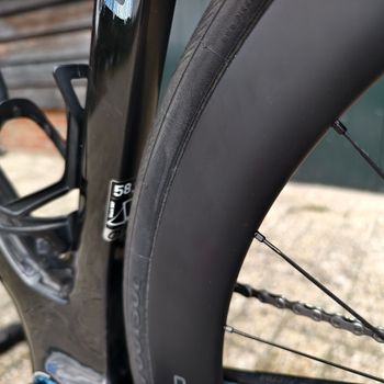 Použité Factor Ostro Vam Ultegra/Dura Ace DI2 12 Speed | Ceramicspeed | Black Inc 2023 2023 Road & Gravel — obrázek 24 z 24