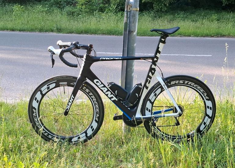 Used Giant Propel Advanced SL 3 2013 2013 Road & Gravel, Black — image 2 of 14