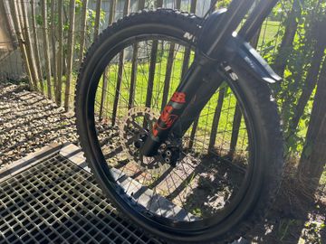 Used Focus Sam Shimano Deore XT 2024 Mountainbike, Green — image 5 of 8