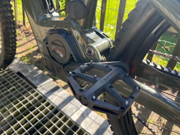 Used Focus Sam Shimano Deore XT 2024 Mountainbike, Green — image 6 of 8