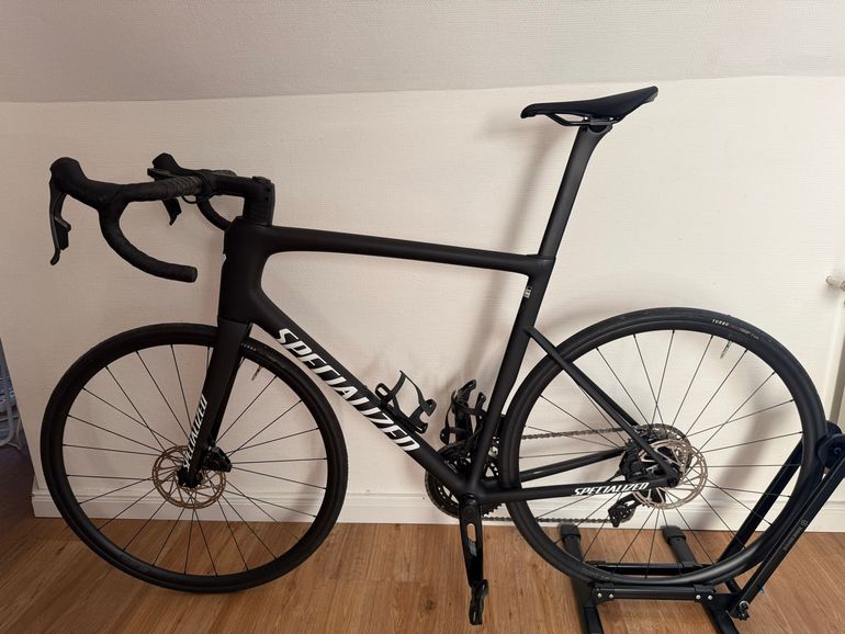 Used Specialized Tarmac SL8 Comp - SRAM Rival AXS 2026 2026 Road & Gravel, Black — image 2 of 5