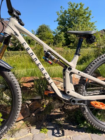 Tweedehands Commencal META V5 T-TYPE 2025 2025 Mountainbike — afbeelding 6 van 10