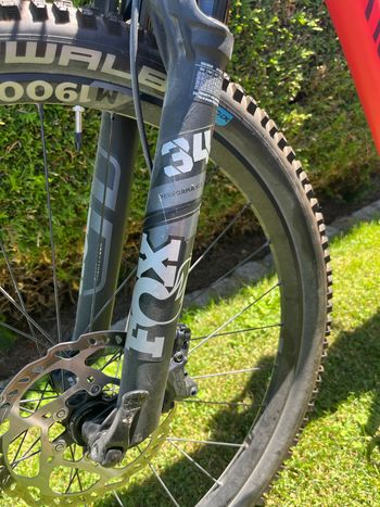 Used Canyon Neuron 7 WMN 2022 2022 Mountainbike, Red, 27.5, 29 — image 13 of 13