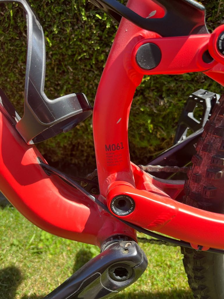 Used Canyon Neuron 7 WMN 2022 2022 Mountainbike, Red, 27.5, 29 — image 11 of 13