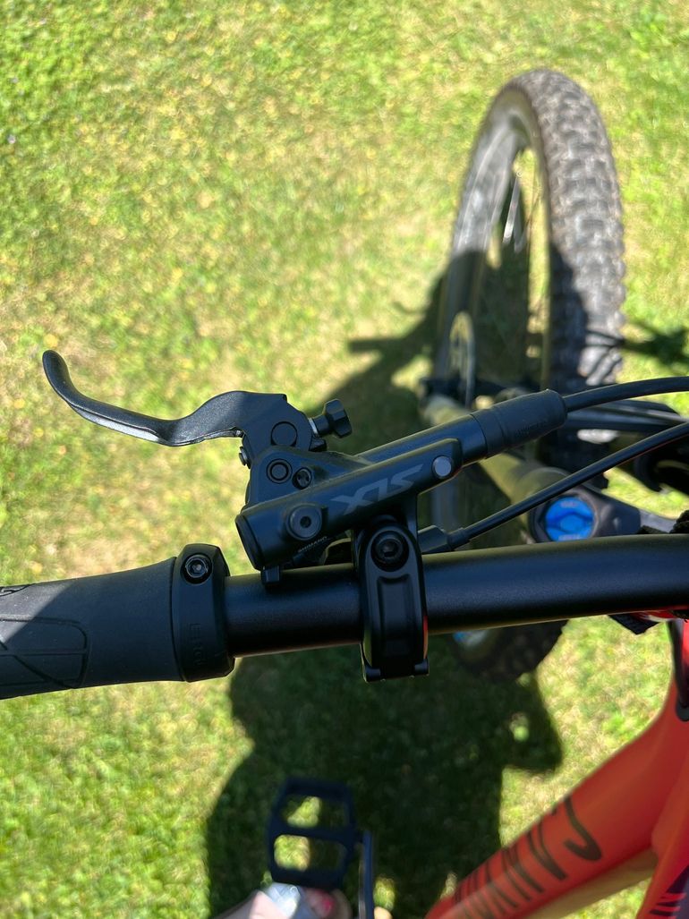 Used Canyon Neuron 7 WMN 2022 2022 Mountainbike, Red, 27.5, 29 — image 7 of 13