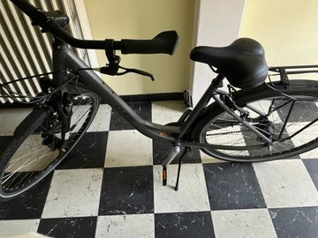 Used CUBE TOWN 2024 2024 Urban, Light Gray — image 1 of 6