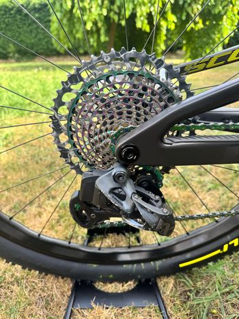 Used Scott Spark RC World Cup EVO AXS 2023 2023 Mountainbike, Green, 29 — image 3 of 6