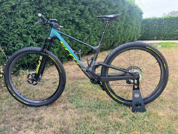 Used Scott Spark RC World Cup EVO AXS 2023 2023 Mountainbike, Green, 29 — image 2 of 6