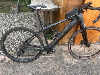 Używany Focus Raven Shimano 105 2018 Road & Gravel