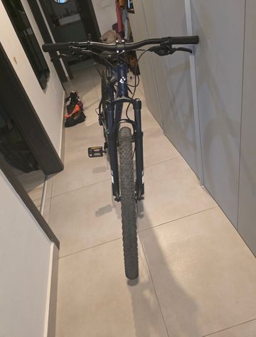 Tweedehands Kross hexagon 8.0 Custom Shimano Deore 2025 Mountainbike — afbeelding 4 van 6