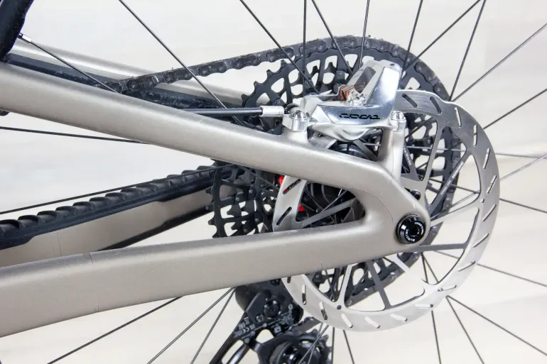 Used Santa Cruz 5010 CC 2025 Mountainbike, Light Gray — image 13 of 19