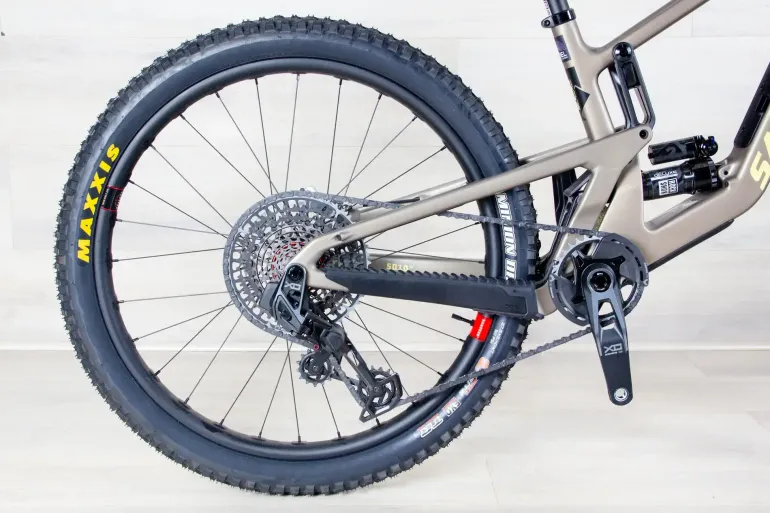 Used Santa Cruz 5010 CC 2025 Mountainbike, Light Gray — image 3 of 19