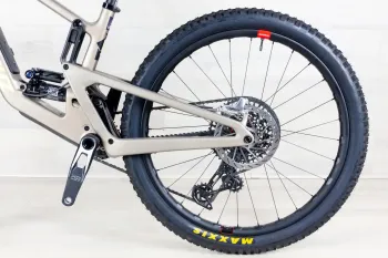 Used Santa Cruz 5010 CC 2025 Mountainbike, Light Gray — image 12 of 19