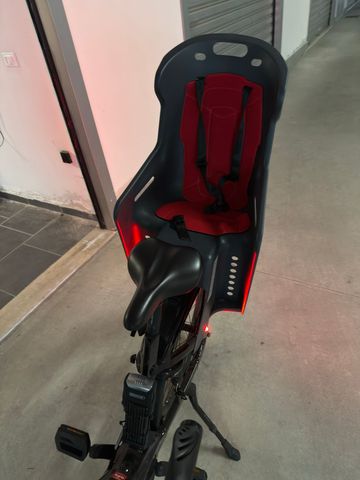 Używany Bianchi e-Omnia C Type DEORE 2023 2023 Urban — zdjęcie 9 z 9