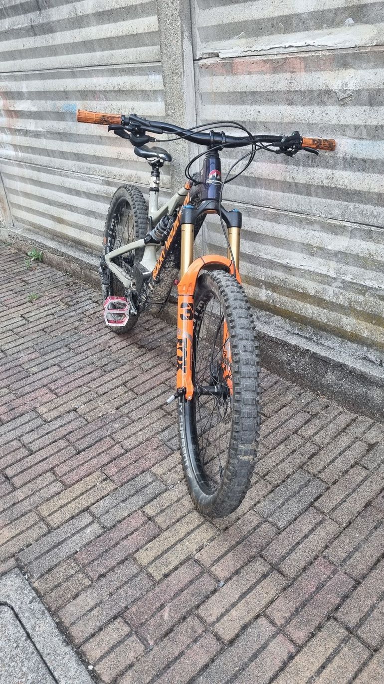 Used Rocky Mountain Altitude Powerplay Alloy 50 2021 2021 Mountainbike, Purple — image 5 of 6