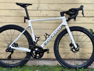 Colnago V4Rs Disc Dura-Ace Di2 9200 w/Shimano Dura-Ace C50 Wheels 2024 2024 Road & Gravel usato
