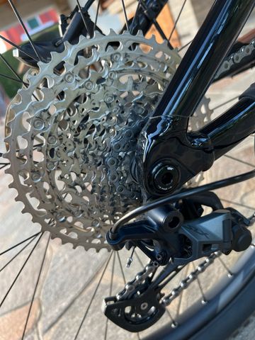 Used Giant Trance X E+ 2 2023 2023 Mountainbike, Black, 29 — image 6 of 11