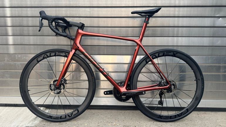Used Giant Tcr Shimano Dura Ace Di2 2022 Road & Gravel, Orange — image 2 of 17