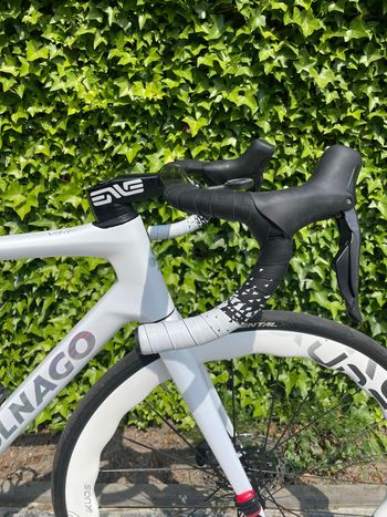 Used Colnago V4Rs Shimano Ultegra Di2 2025 2025 Road & Gravel, White — image 10 of 11