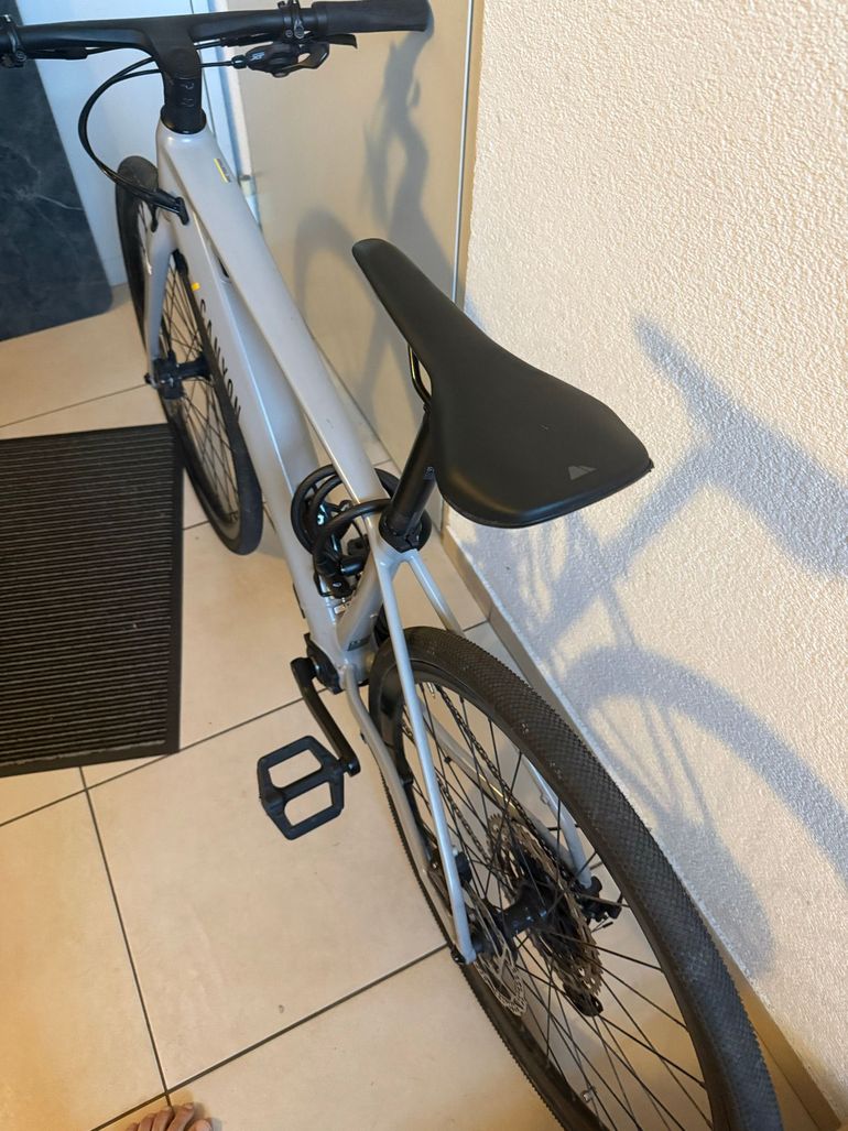 Used Canyon Roadlite:ON Shimano Deore 2023 Road & Gravel, Light Gray — image 7 of 8