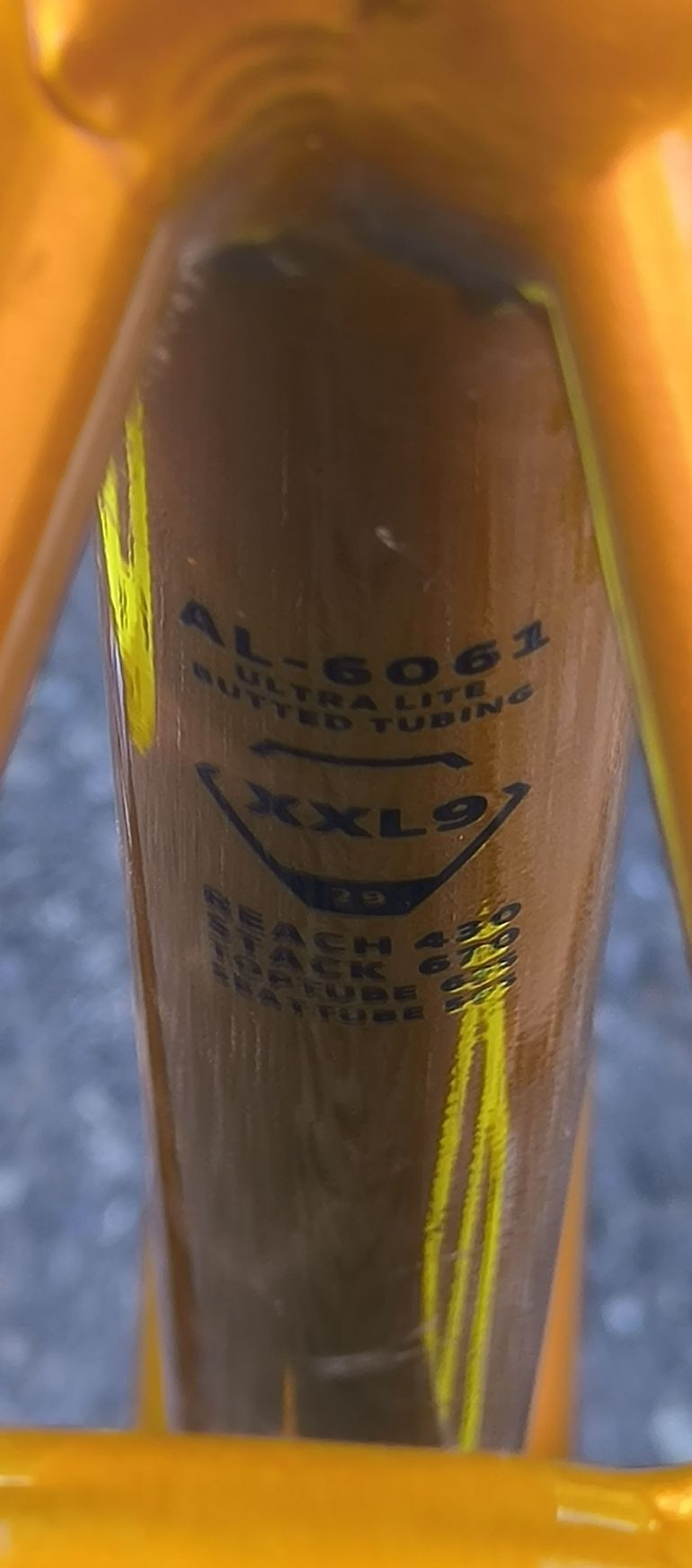 Used Bergamont Revox 6 2024 2024 Mountainbike, Orange, 29 — image 9 of 17