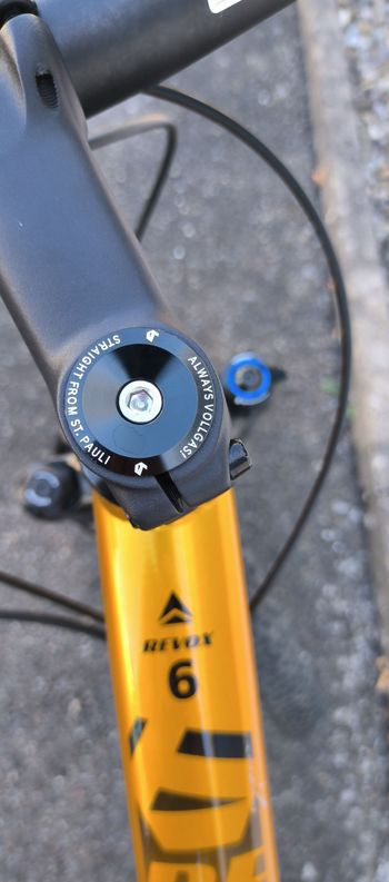 Used Bergamont Revox 6 2024 2024 Mountainbike, Orange, 29 — image 8 of 17