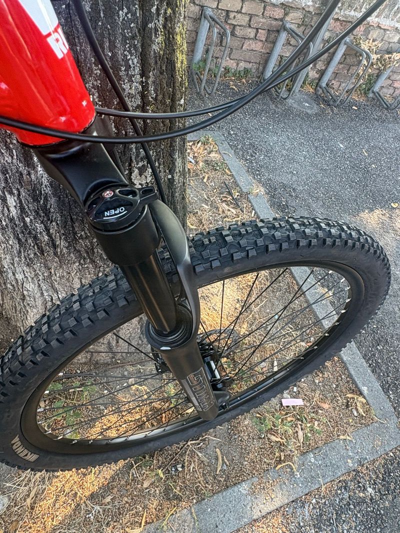 Used Perrino Custom Other Shimano - Mountainbike 2025 Mountainbike, Red — image 3 of 5
