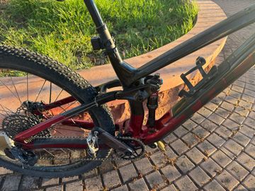 Gebrauchtes Trek Fuel EX 9.8 2020 2020 Mountainbike, Rot, 27.5, 29 — Bild 5 von 11