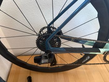 Used Canyon Inflite CF SL 7 AXS 2024 2024 Road & Gravel, Green — image 3 of 5