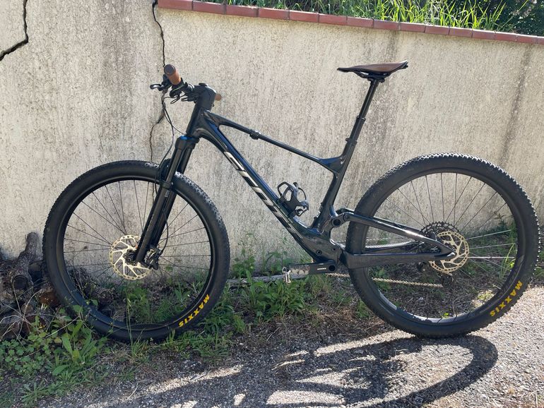 Käytetty Scott Spark RC Comp 2023 2023 Mountainbike — kuva 2 / 3