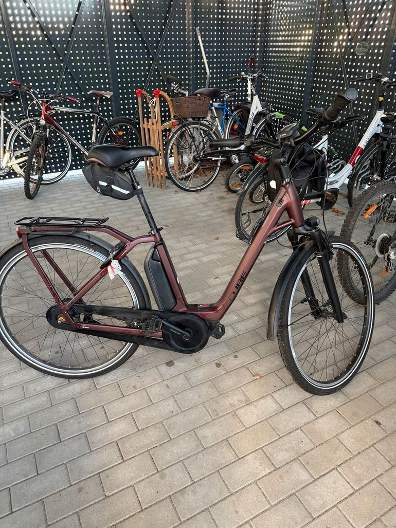 Used CUBE TOWN HYBRID EXC 500 2020 2020 Urban, Red — image 1 of 4