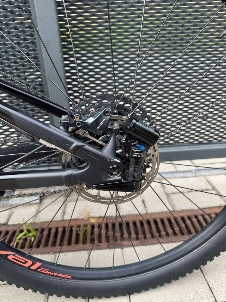 Used Specialized Epic SRAM GX Eagle AXS 2019 Mountainbike, Black, 29 — image 10 of 12